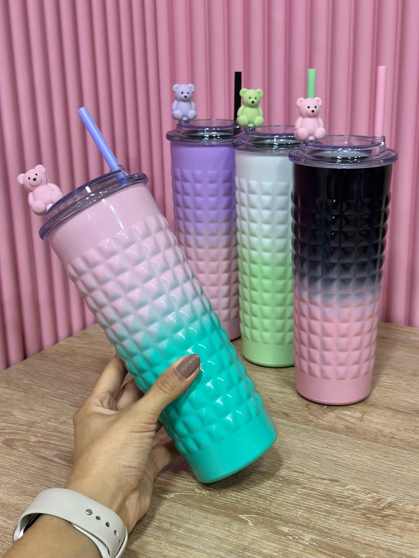 Termo Teddy: Estilo y Temperatura Todo el Día